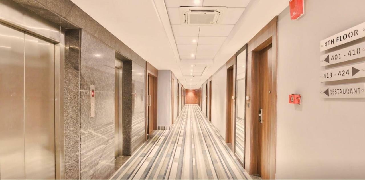 Genx Surat By 1589 Hotels Palsana  Kültér fotó