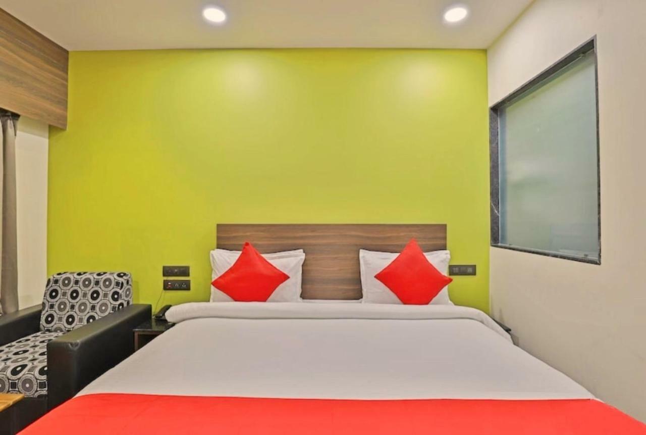 Genx Surat By 1589 Hotels Palsana  Kültér fotó